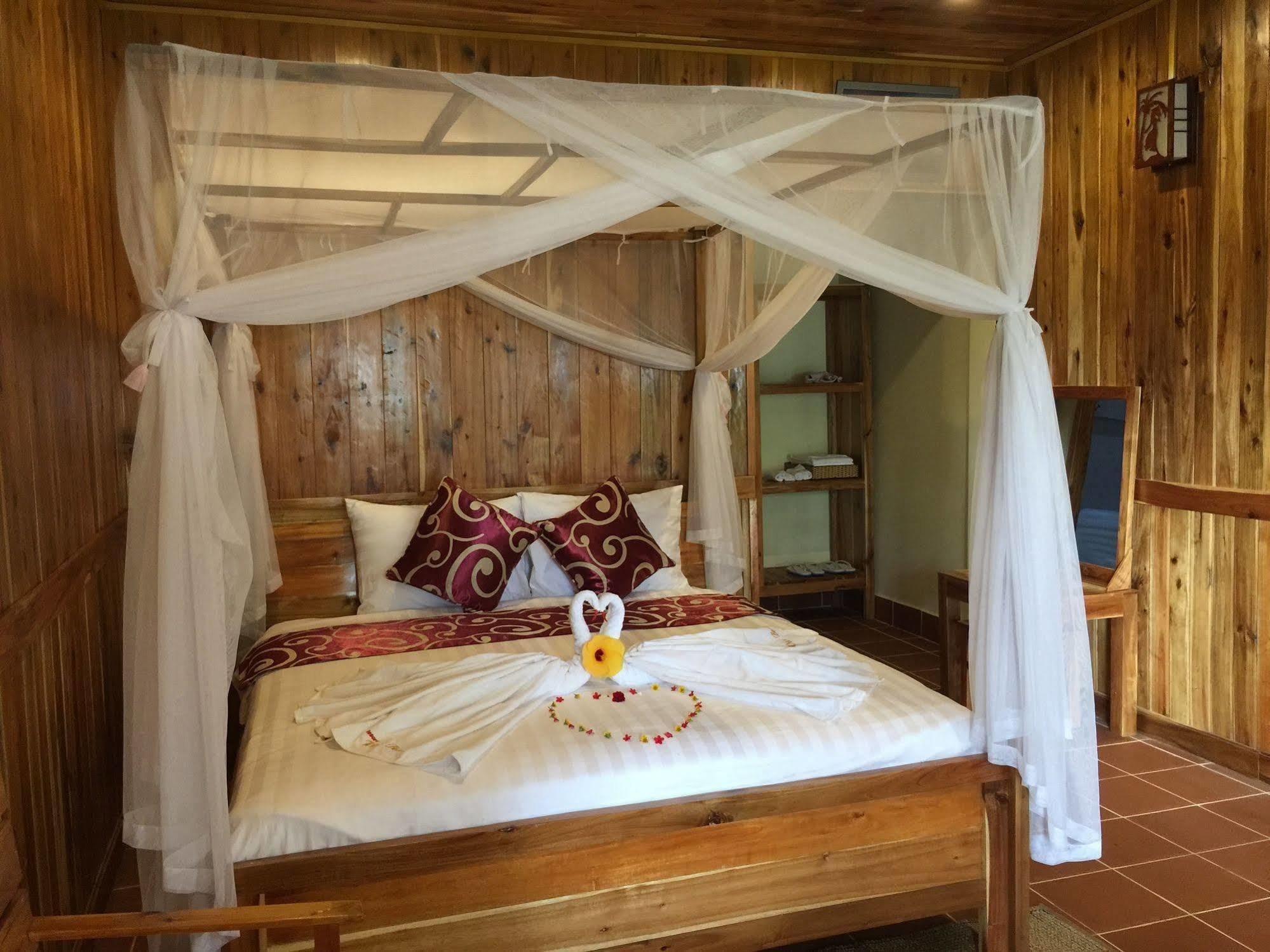 Wild Beach Phu Quoc Resort Exterior photo